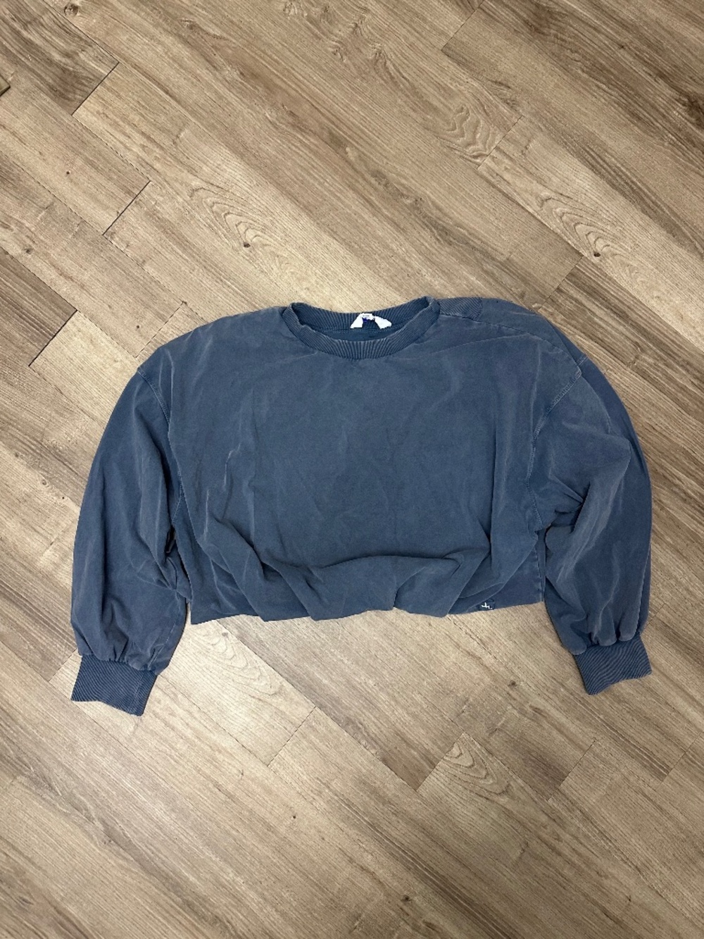 Bubble Hem Long Sleeve Top - Picture 2 of 8